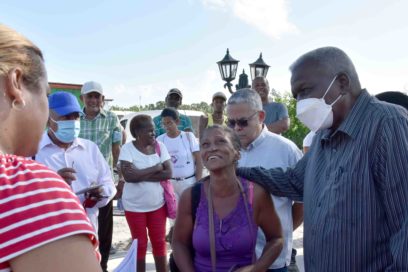 Intercambia Esteban Lazo con pobladores de Guanabacoa  (+Fotos)