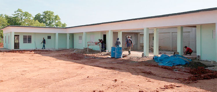 La obra civil de la planta procesadora de moringa enclavada en La Sierpe se acerca a la fase conclusiva. Foto: Oscar Alfonso Sosa