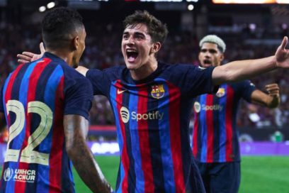 Barcelona ganó 1-0 al Real Madrid en amistoso jugado este sábado en Estados Unidos, con anotación del brasileño Raphinha, quien en su primer partido del clásico español, infló las redes con un soberbio disparo inatajable para Courtois.