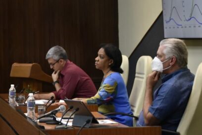 Anuncian uso obligatorio del nasobuco en medios de transporte y círculos infantiles