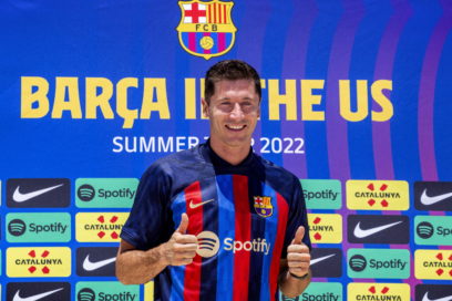 Lewandowski agradece apoyo de los culés tras su primer Clásico con el Real Madrid.