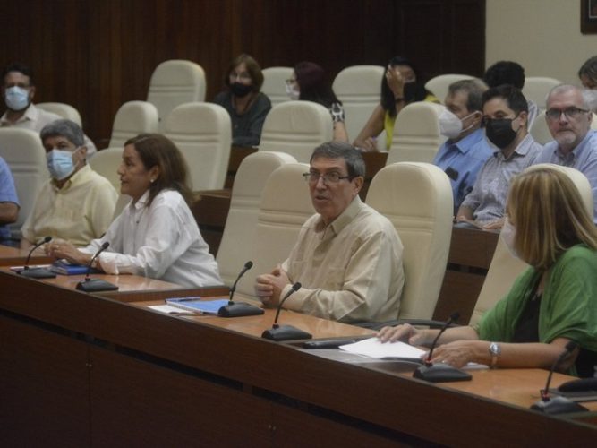 Tradicionalmente sabia, la diplomacia cubana sigue trazando caminos de aprendizaje