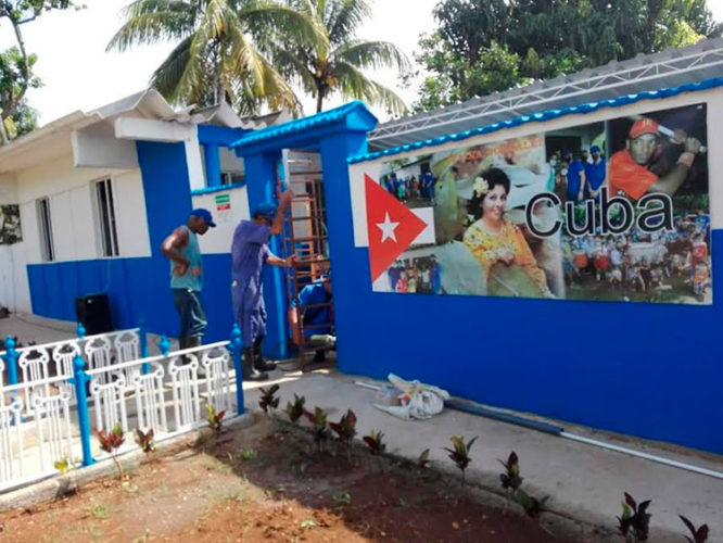 Oriunda de Nueva Luisa, en la foto no podía faltar la imagen de Celina González: Foto: UEB Suchel-Jovel