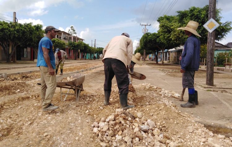 Ser la sede provincial en Camagüey por los festejos por el día de la Rebeldía Nacional en Sierra de Cubitas implica una transformación social en la comunidad. Foto: Gretel Díaz Montalvo