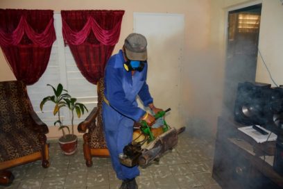 Baja percepción del riesgo dificulta a pineros controlar el Aedes