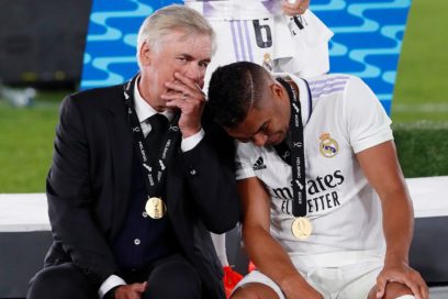 Ancelotti sobre Casemiro: «Quiere probar un nuevo desafío. Creo que el club lo entiende, por lo que ha hecho, hay que respetar su deseo. Hay negociaciones pero nada es oficial. Es claro que su voluntad es salir y si sale tenemos para reemplazarlo».