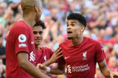Premier: Man. Utd (B.Fernandes) 1-0 Southampton, City (Haaland [3], Bernardo) 4-2 C. Palace (Andersen, GEC), Chelsea (Sterling [2]) 2-1 Leicester City (Barnes), Liverpool (Díaz [2], Van Dijk, Elliot, Arnold, Firmino, Carvalho, GEC) 9-0 Bournemouth.