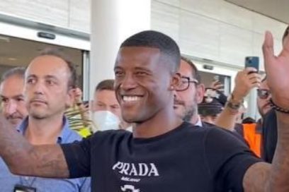 Fútbol Europa: Renato Sánchez firma con el PSG hasta el 2027. Se filtran audios de Riqui Puig sobre Ferrán Torres y Lionel Messi. El Chelsea anunció el fichaje de Chukwuemeka. Wijnaldum llega a la Roma cedido por un año y con opción de compra.