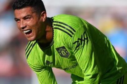Cristiano Ronaldo: «Sabrán la verdad cuando me entrevisten dentro de unas semanas. Los medios de comunicación sólo cuentan mentiras. Tengo una libreta de notas y en los últimos meses de 100 noticias que he apuntado solo han acertado cinco».