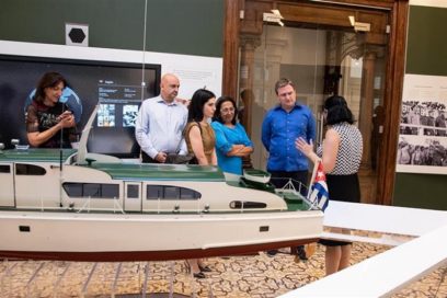 Visita delegación serbia Centro Fidel Castro Ruz