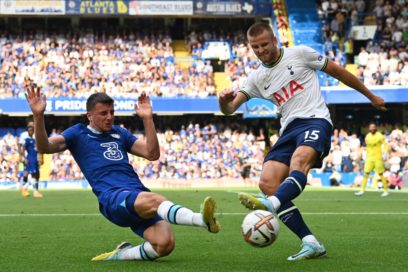 Resultados: En la Premier, Chelsea (Koulibaly, James) 2-2 Tottenham (Højbjerg, Kane). En Alemania, Bayern de Múnich (Musiala, Müller) 2-0 Wolfsburg. En la Serie A de Italia, Roma (Cristante) 1-0 Salernitana.