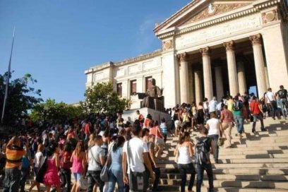 Universidades cubanas reinician curso escolar 2022