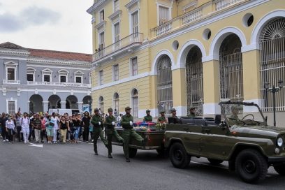 Más de 15 mil personas rindieron tributo a caídos en incendio (Cobertura especial )