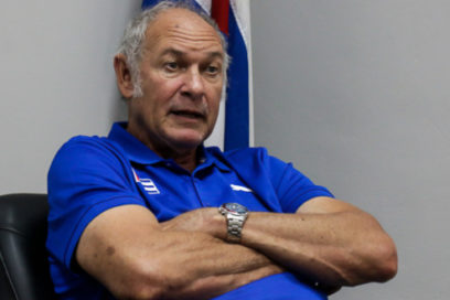 Alberto Juantorena permanece en estado crítico estable