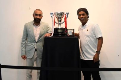 El jeque Turki Al-Sheikh fichó a Ronaldinho para que fuese uno de los principales focos en la fiesta que organizó con motivo de la primera fase del Estadio de los Juegos Mediterráneos, ahora denominado Power Horse Stadium, tras el acuerdo con el club rojiblanco.