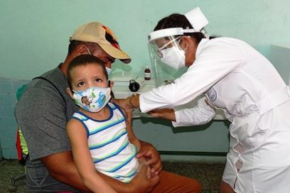 Dosis de refuerzo anti─COVID─19: Para Dylan y muchos más