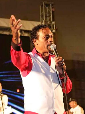 Cándido Fabré y su orquesta por Villa Clara, una fiesta en el cierre del verano.