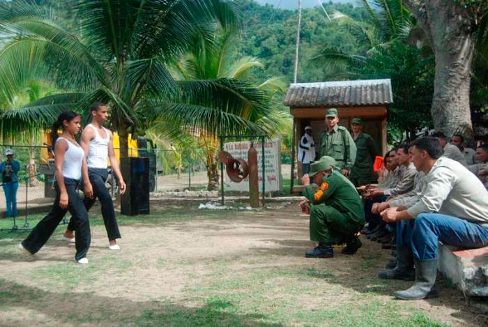 El encuentro nacional de los Conjuntos Artísticos Integrales de Montaña llegó a apartadas zonas de Granma.