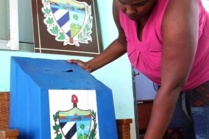 Presidente de Cuba destaca preparativos para referendo legislativo