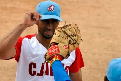 Otra vez Alaín Román, otra vez piña avileña en el trono nacional de sóftbol