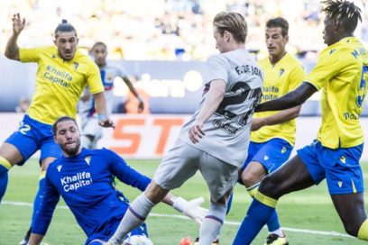 Barcelona necesitaba tres puntos en Cádiz para intimidar al Real Madrid en la lucha por La Liga y lo consiguió al vencerlo 4-0, con goles de Frenkie de Jong, Lewandowski, Ansu Fati y Dembélé.
