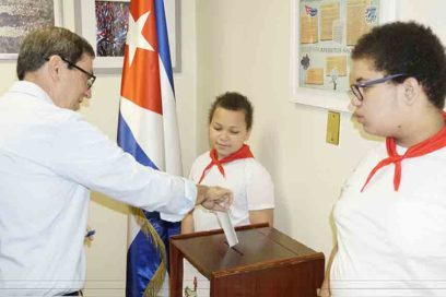 Canciller cubano considera un éxito referendo en el exterior