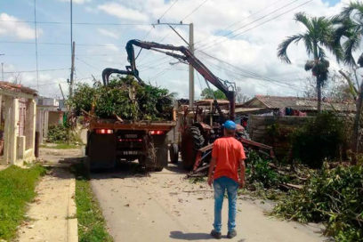 Fuerte accionar de constructores en labores de recuperación en zonas afectadas por Ian (+Fotos)