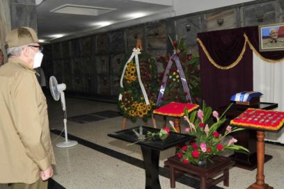 Rindió Raúl honores a Lussón Batlle