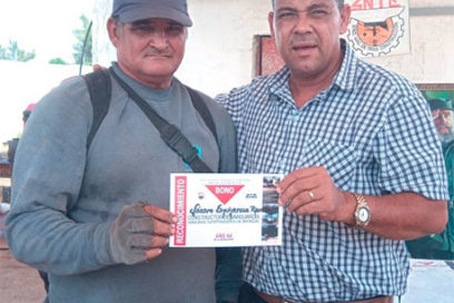 Base de Supertanqueros: La recuperación tiene nombres