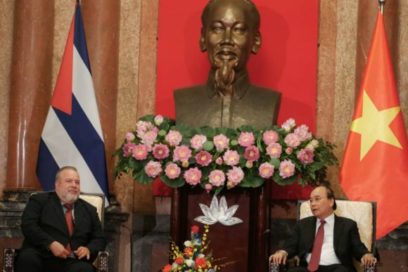 Presidente de Vietnam se reúne con primer ministro cubano