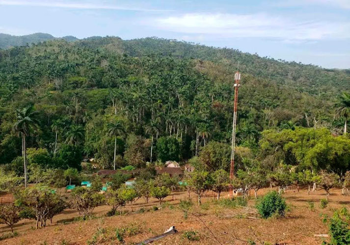 Etecsa ha expandido la cobertura celular a zonas intrincadas de la geografía espirituana por lo que el 85 por ciento de los consejos populares de Sancti Spíritus tienen conexión a Internet. Foto: Etecsa Sancti Spíritus