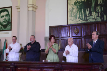 Reconocen a Raúl y Díaz-Canel por apoyo a la Salud Pública cubana (+Fotos)