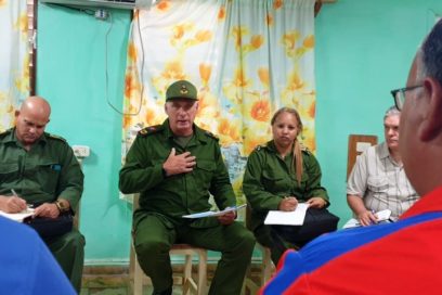Evalúa Díaz-Canel recuperación de los pineros tras el paso de Ian (+Fotos y Video)