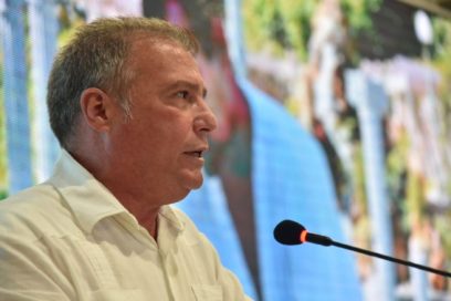 García Granda: Cuba busca ser referente en turismo de salud (+Fotos)