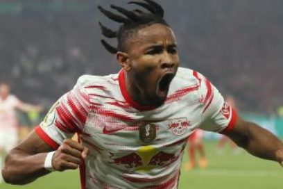 Fútbol Europa: Nkunku tendría ya un acuerdo para vestir los colores del Chelsea. El central Hugo Guillamón renovó su contrato con el Valencia hasta 2026. Phil Foden estaría listo para alargar su vínculo con el City.