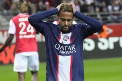 Van Basten sobre Neymar: «Neymar es un auténtico llorón que está constantemente provocando a los jugadores. En un segundo comete una falta a alguien y al segundo siguiente pasa a ser la víctima. No hay permiso para tocarlo».