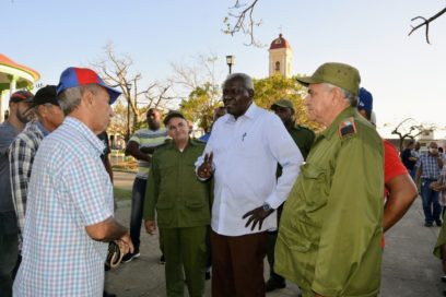 Recorrió Esteban Lazo zonas afectadas por el huracán Ian en Pinar del Río (+Fotos)
