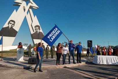 Bandera Proeza Laboral para Empresa de Telecomunicaciones de Cuba S.A., (Etecsa)
