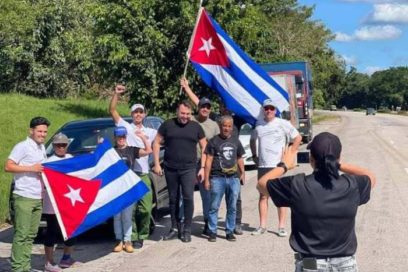 Mypimes y Proyectos Comunitarios de La Habana entregan carga solidaria a Pinar del Río