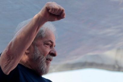 Lula promete rescatar del hambre a 33 millones de brasileños