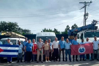 Manos santiagueras restañan heridas de Ian en Occidente (+ Fotos)