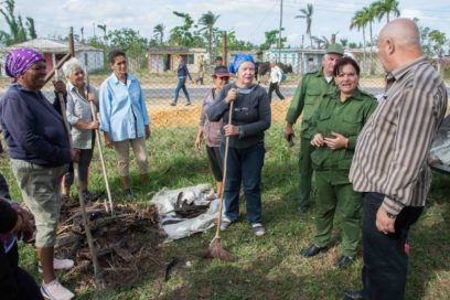 Constata Tapia Fonseca labores de recuperación en Pinar del Río (+Fotos)