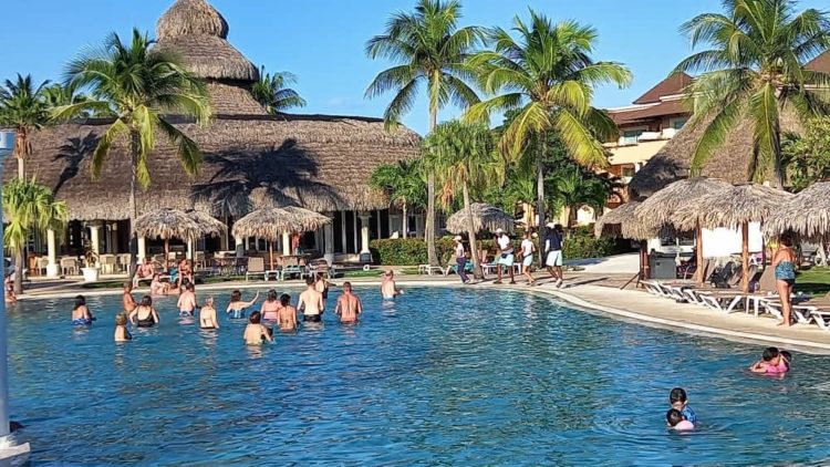 Tendencia creciente de visitantes foráneos marcan inicio de temporada invernal en Varadero. Foto: Del Facebook de Lilian Ruiz