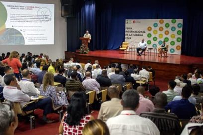 Sesiona V Foro de Inversiones y Presentación sobre Inversión Extranjera en Fihav 2022