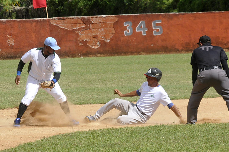 Final de la 40 Edición de la Liga Azucarera de Béisbol. Foto: José Raúl Rodríguez Robleda