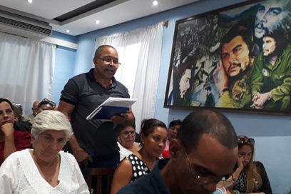 Sin bloqueo, la industria cubana, fuera otra