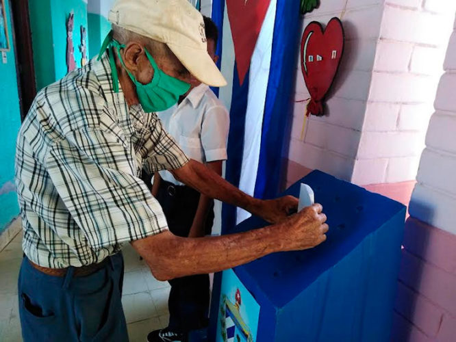 Unos 460 centros educativos acogen colegios electorales en Camagüey. Foto: Gretel Díaz Montalvo