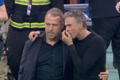 Luis Enrique sobre la charla con Flick: «Un poco en broma y un poco en serio hemos quedado para la final del Mundial. Al coincidir en el mismo grupo, la posibilidad de volver a enfrentarnos en el campo es en la final. Ojalá se cumpla ese vaticinio».