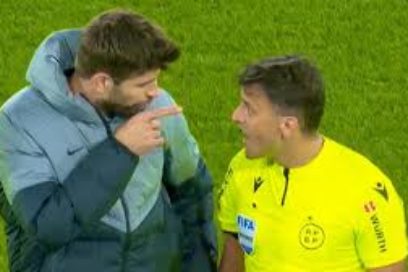 Piqué se las canta a Gil Manzano: «¿Has visto qué córner nos has pitado? Eree el árbitro que más nos ha jodido con diferencia. Es una p***a vergüenza. Me cago en tu p***a madre», le dijo el central al árbitro rumbo a los vestuarios y se ganó la roja.