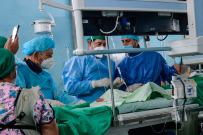 Realizan en Cuba primer implante de válvula aórtica percutánea (+Fotos)
